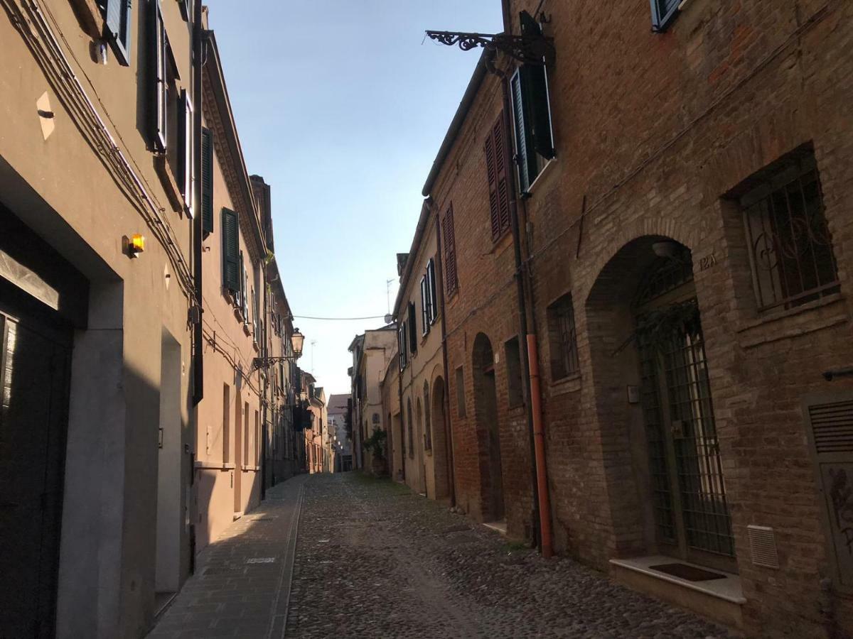 La Casa Degli Zii Apartment Ferrara Exterior photo