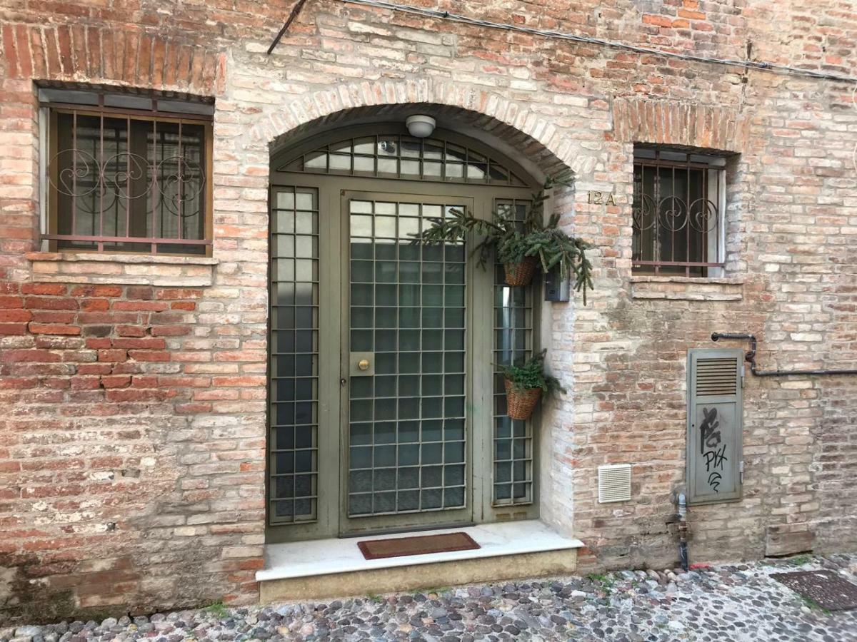 La Casa Degli Zii Apartment Ferrara Exterior photo